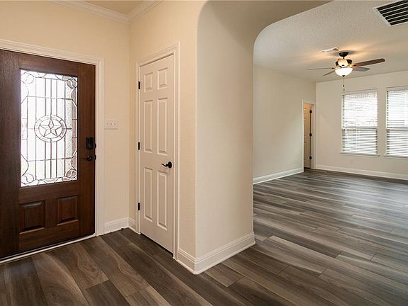 5th image of 1100 Plano Ln