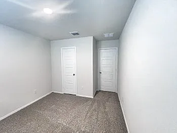 4 bed, 1672 sqft, $1,800 — Photo 4