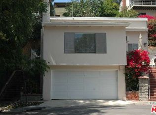 2056 Sanborn Ave, Los Angeles, CA 90027
