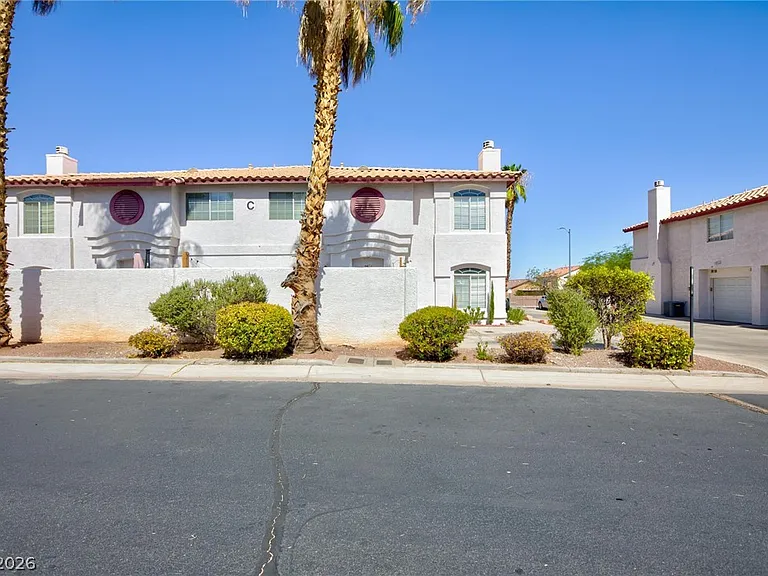 3826 Starfield Ln — Photo 4