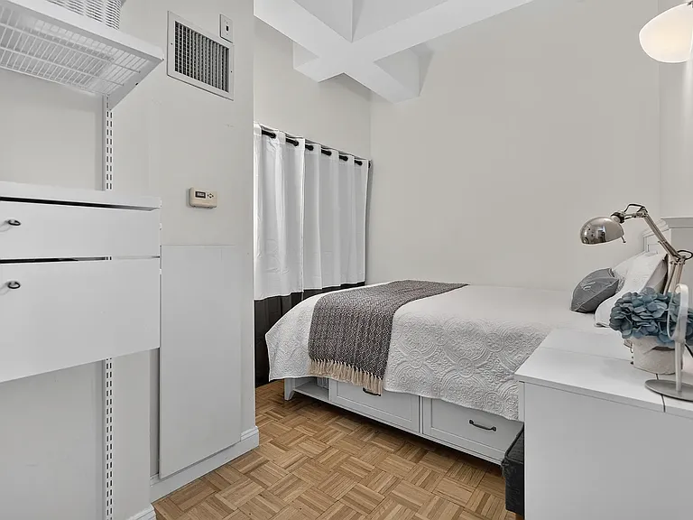 88 Greenwich St #403 — Photo 5
