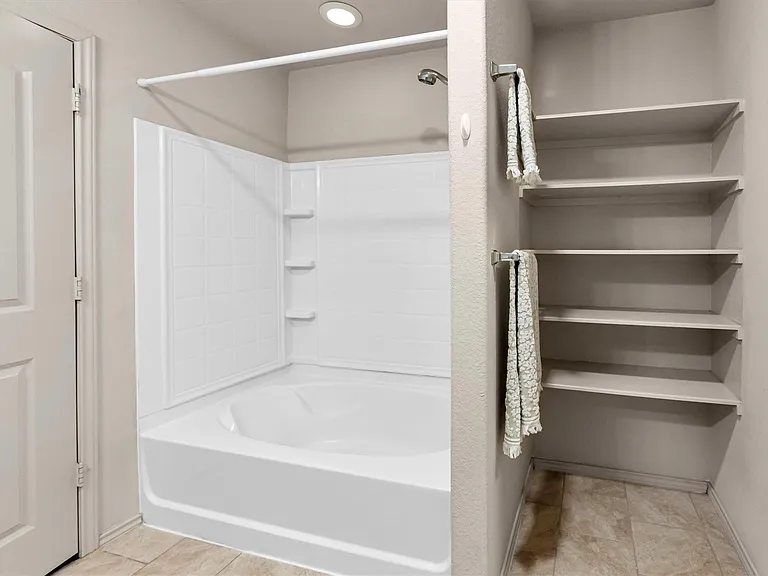 9530 Paloma Creek Dr — Photo 24