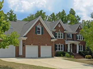 101 Bannerman Ln, Cary, NC 27519