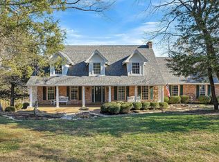 4312 Hencken Rd, Pacific, MO 63069