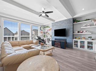 20576 70th Ave, Langley, BC V2Y 0W4