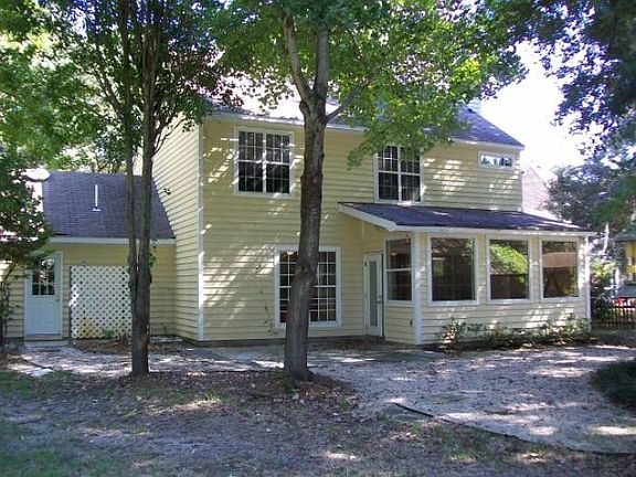 2nd image of 1299 Center Lake Dr