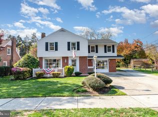 2 Village Rd, Camp Hill, PA 17011