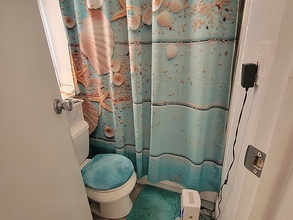 5th image of 118 N 50th St APT B12