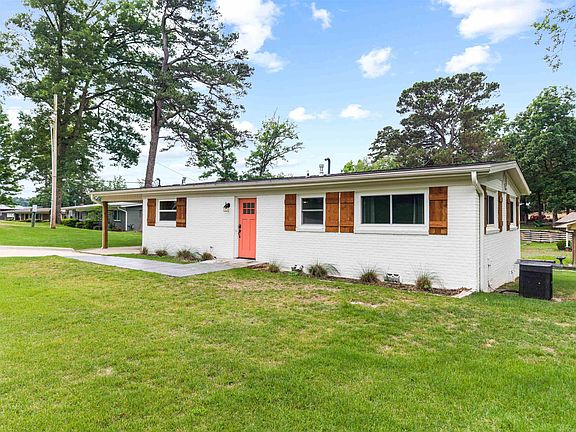 2nd image of 125 Lindale Cir