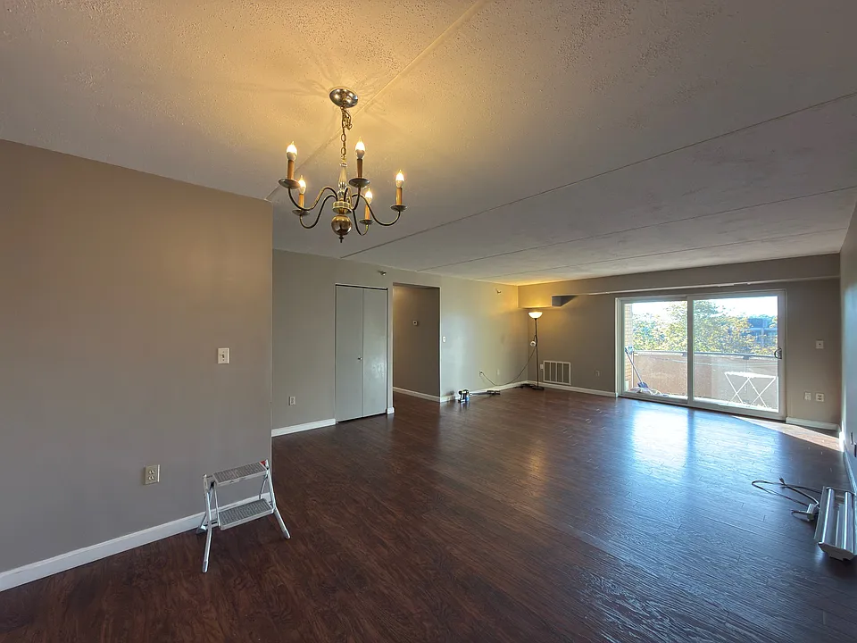 2500 Mystic Valley Pkwy #805