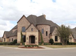 9901 Savannah Ave, Lubbock, TX 79424