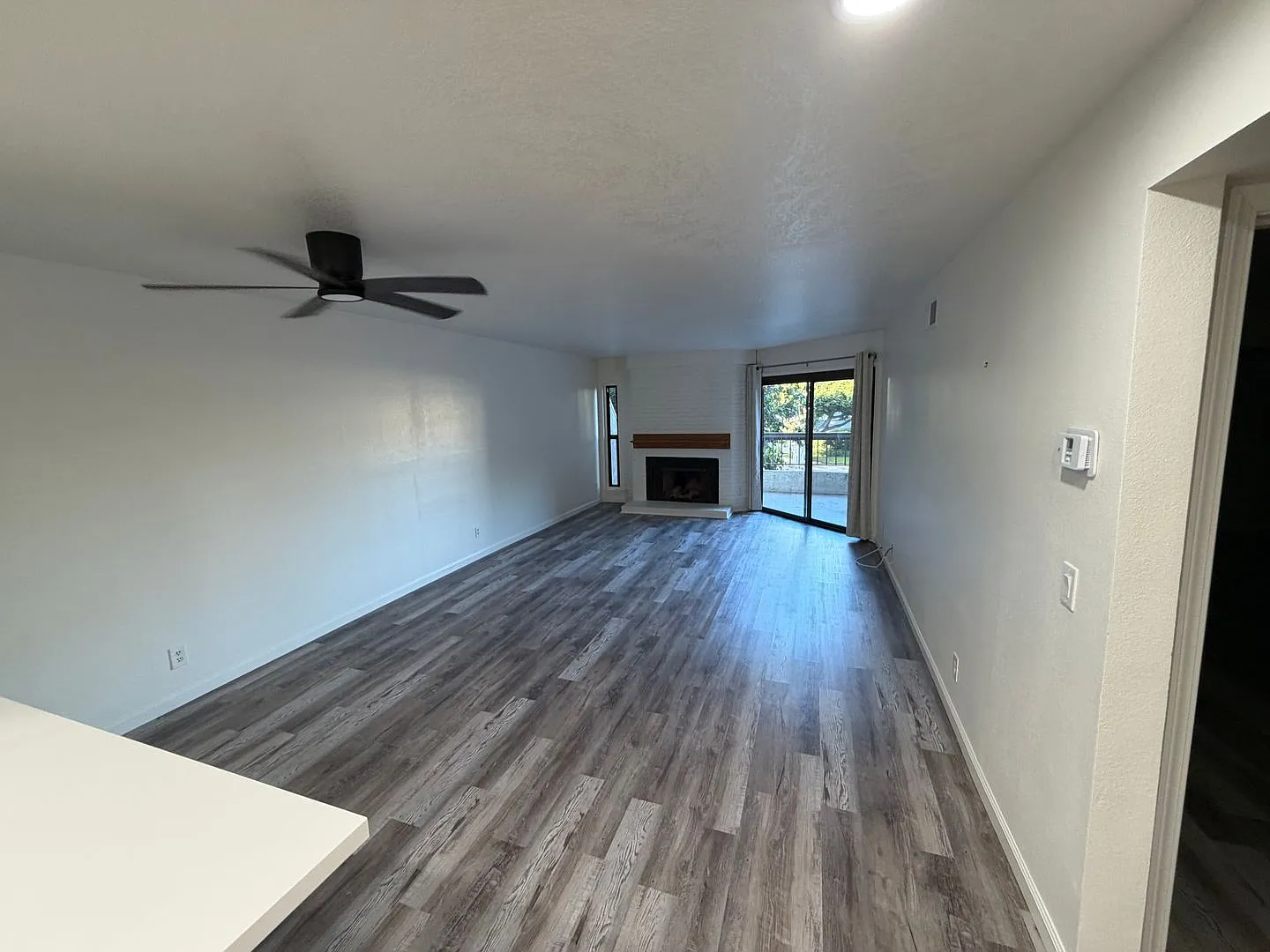 Spacious Renovated 1-Bedroom at Villas del Rey — Photo 2