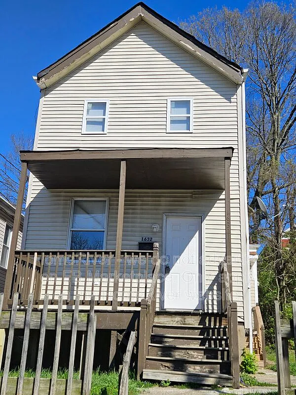 2 bed, 1.0 bath, 1540 sqft, $1,550 — Photo 1