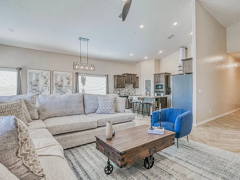 2816 Sammy Cervantes St — Photo 6