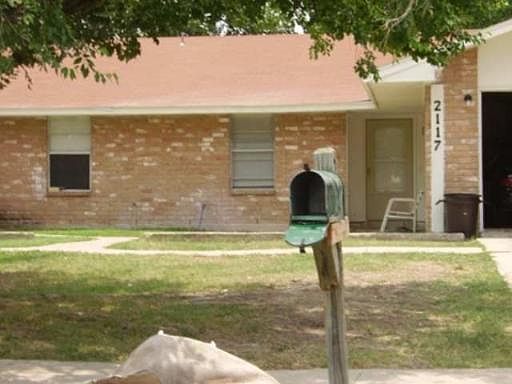 5th image of 2115-2117 DARWIN DR