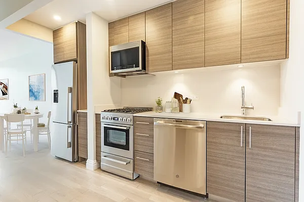 Rented by Stonehenge NYC LLC | media 3