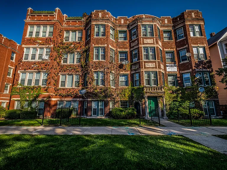 5948 W Superior — Photo 23