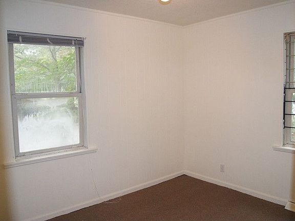 4th image of 14236 S Michigan Ave
