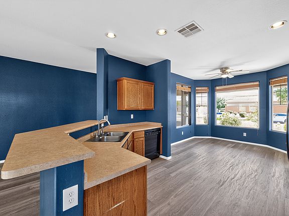 4th image of 38248 W Santa Clara Ave