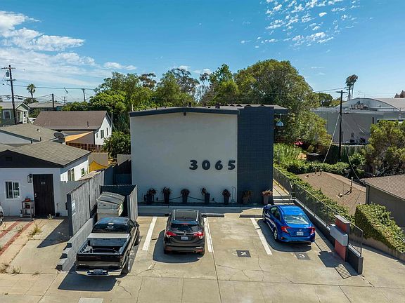 4th image of 3065 Hawthorn St