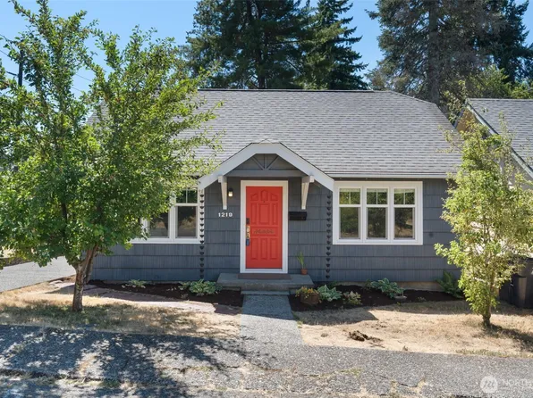 1219 Glass Avenue NE, Olympia, WA 98506