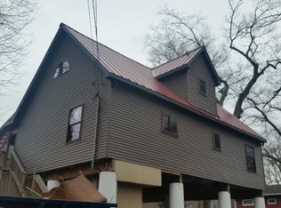 311 River Rd, Falls, PA 18615
