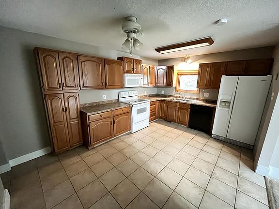 2nd image of 610 Franklin Ave