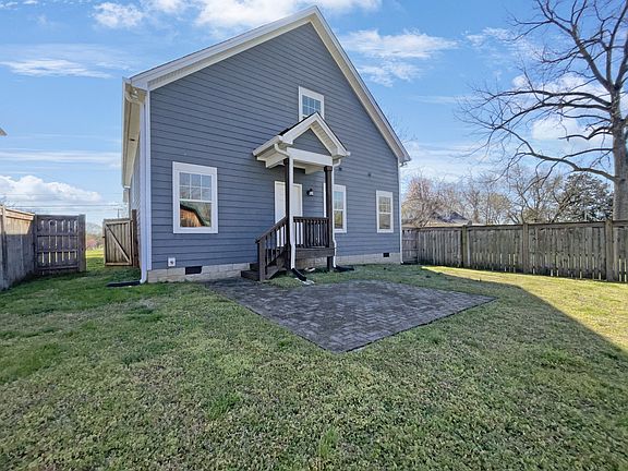 5th image of 2415 Foster Ave