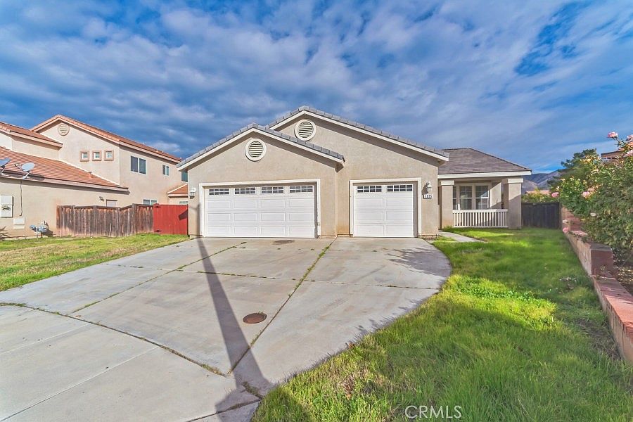 1st image of 1035 Sykes Dr