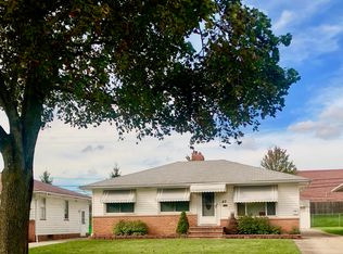 83 Willard Ave, Bedford, OH 44146