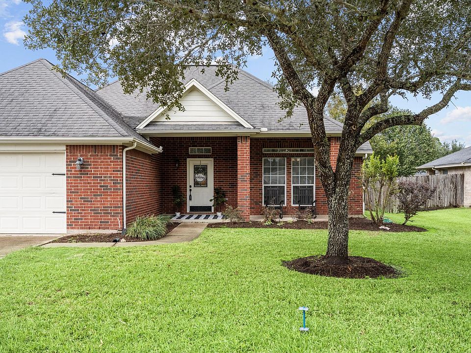 1st image of 3814 Wedge Wood Cir
