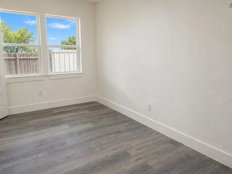 2308 Talunar Ln — Photo 15