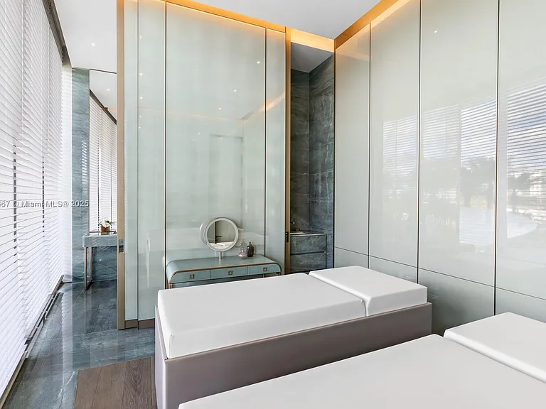 18975 SE Collins Ave #3504 — Photo 41