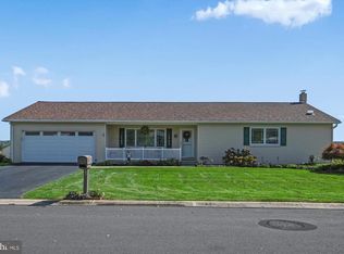 24 Ray Dr, Denver, PA 17517