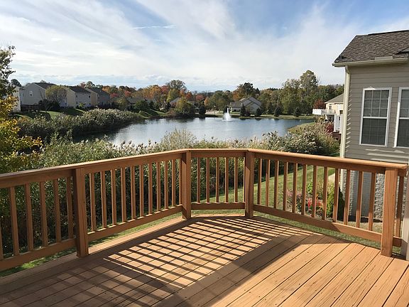 4th image of 817 Lakeview Ct