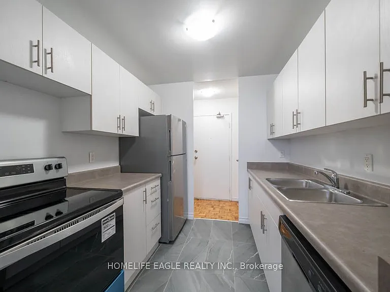 5 Glamorgan Ave — Photo 5
