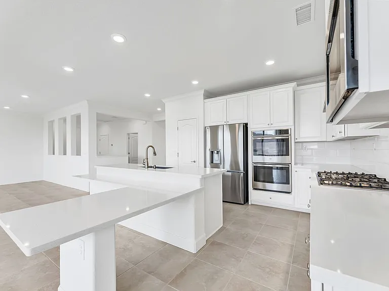 10513 Claim Jumper Way — Photo 1
