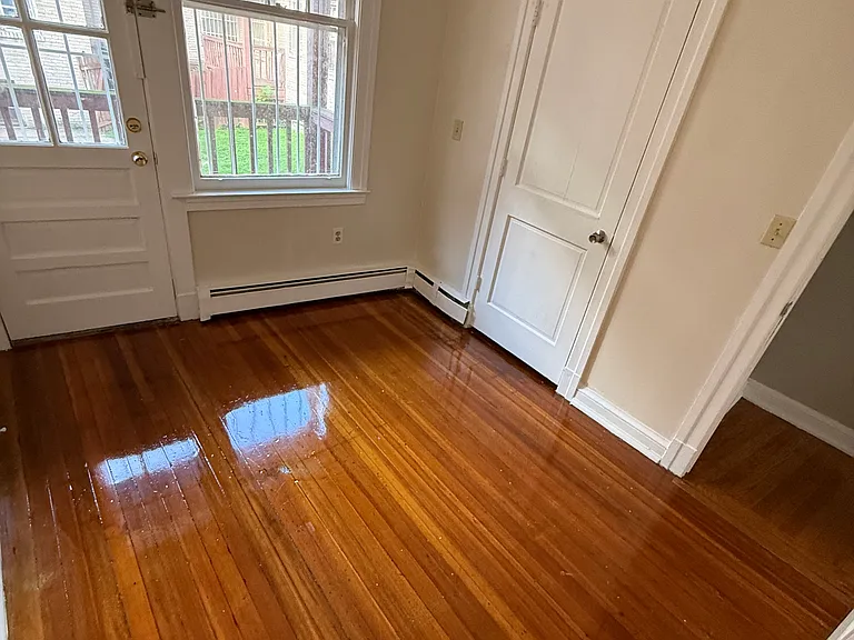 926 Asylum Ave #102 — Photo 3