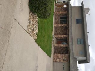 3504 Crestline Cir, Gillette, WY 82716