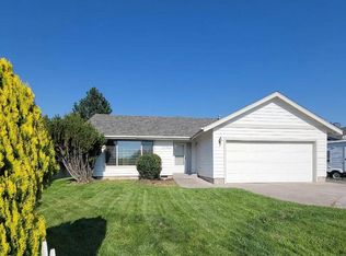 3154 NE Weeping Willow Dr, Bend, OR 97701