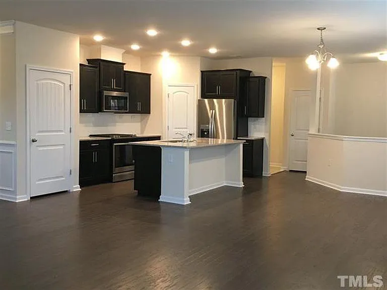2400 Mynster Dr — Photo 6