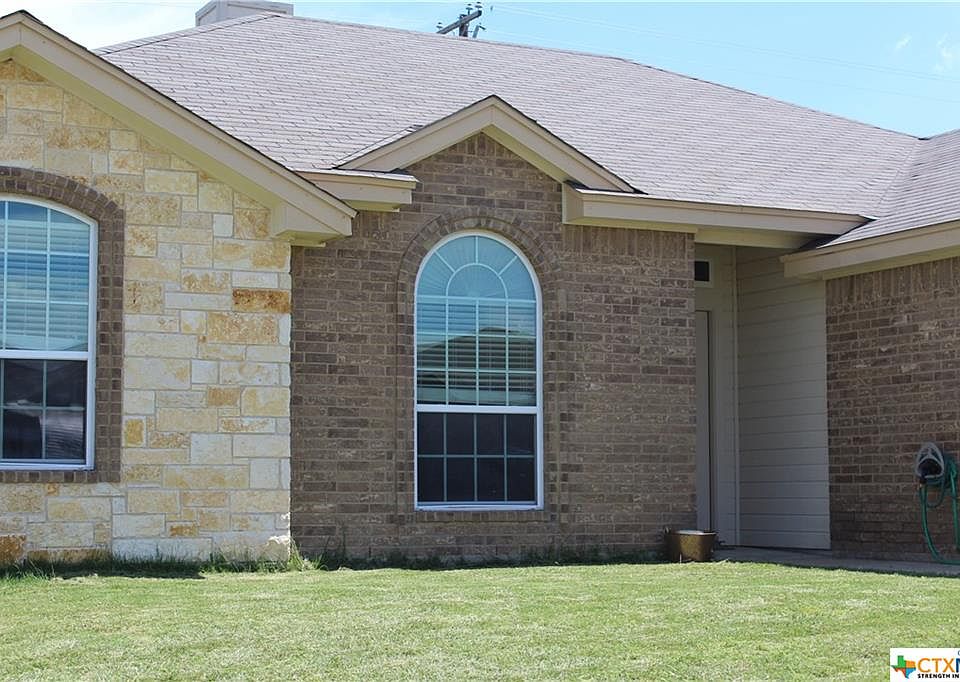 1st image of 2807 Montague County Dr