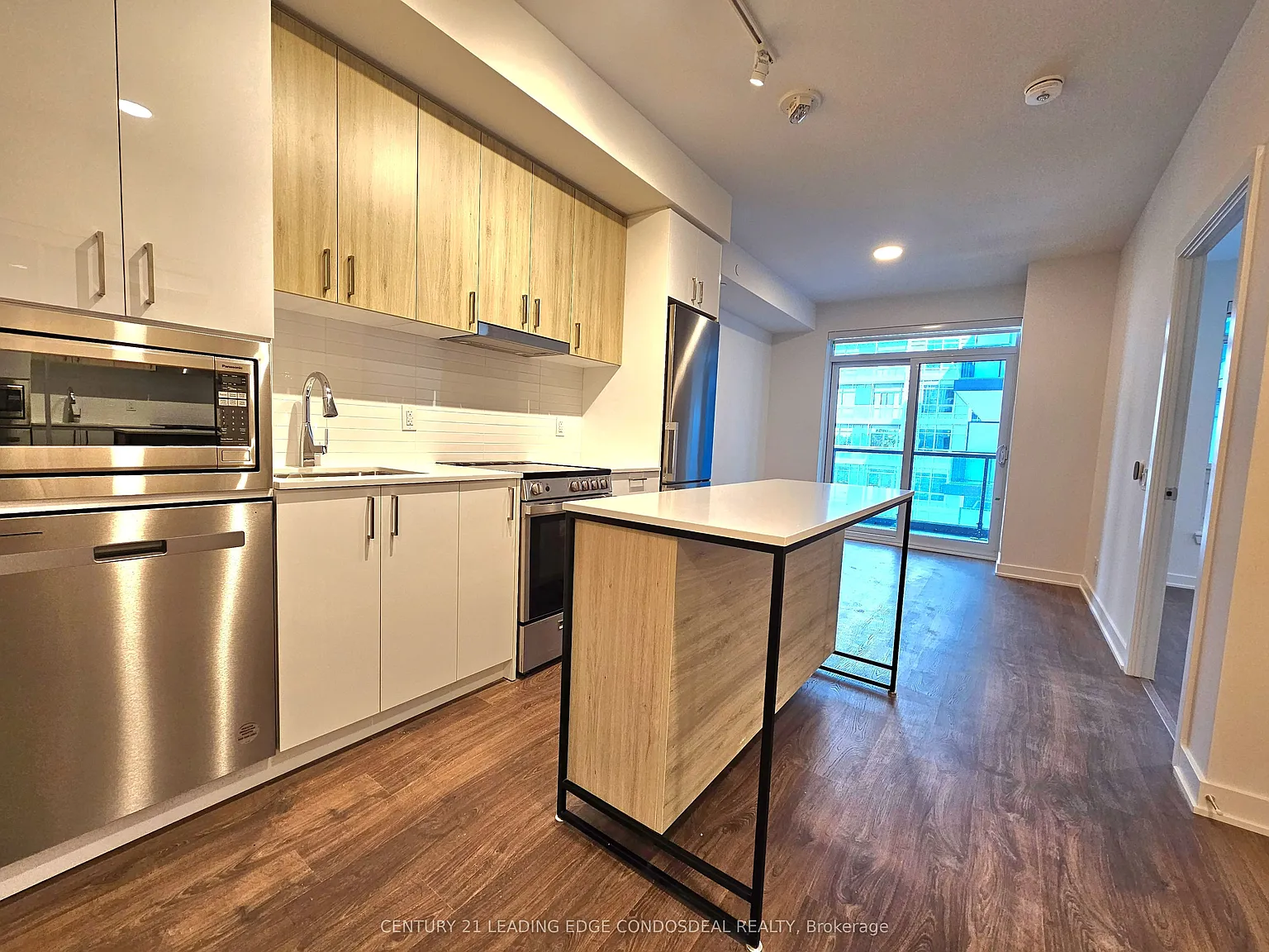 2 bed, $2,450 — Photo 2