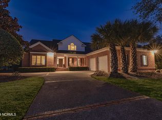 916 Arboretum Dr, Wilmington, NC 28405