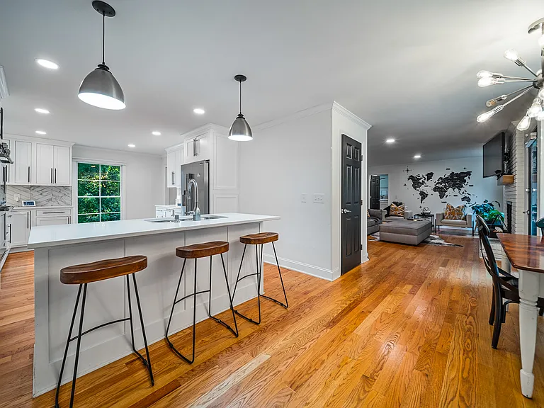 6616 Valley Dr — Photo 24