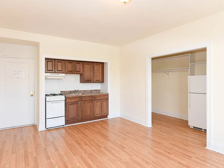 3335 W Diversey Ave #712 — Photo 11