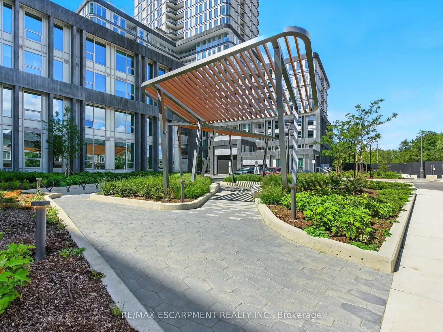 1 bed, $2,300 — Photo 2