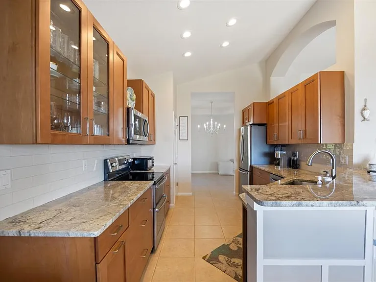 4604 Club Dr #B202 — Photo 15
