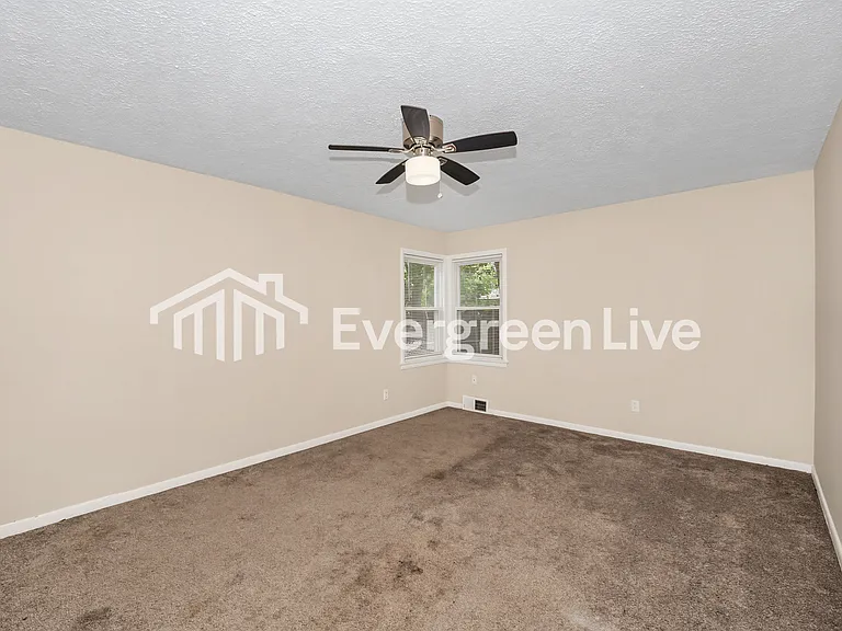 1796 Beaconwood Ave — Photo 10