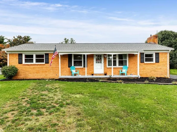 29 La Salle Dr, Grottoes, VA 24441